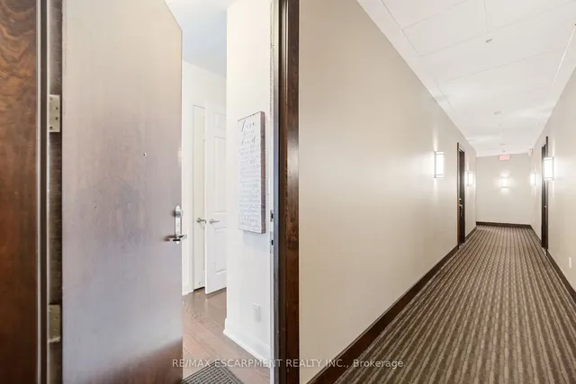 Additional image 5 of 2480 Prince Michael Dr Unit 102