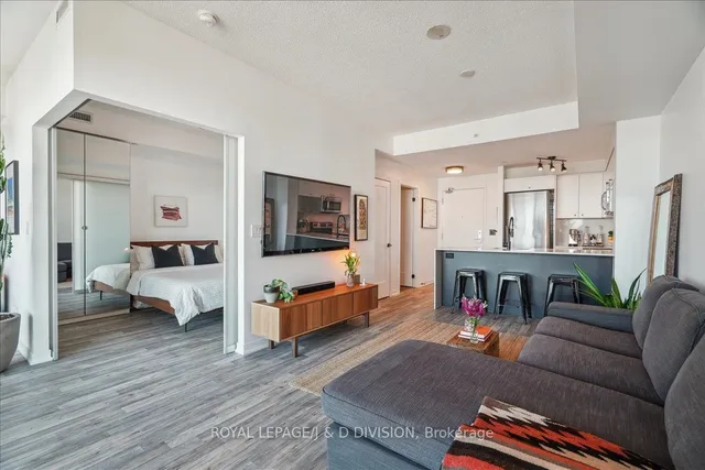 Additional image 8 of 150 East Liberty St Unit 2816