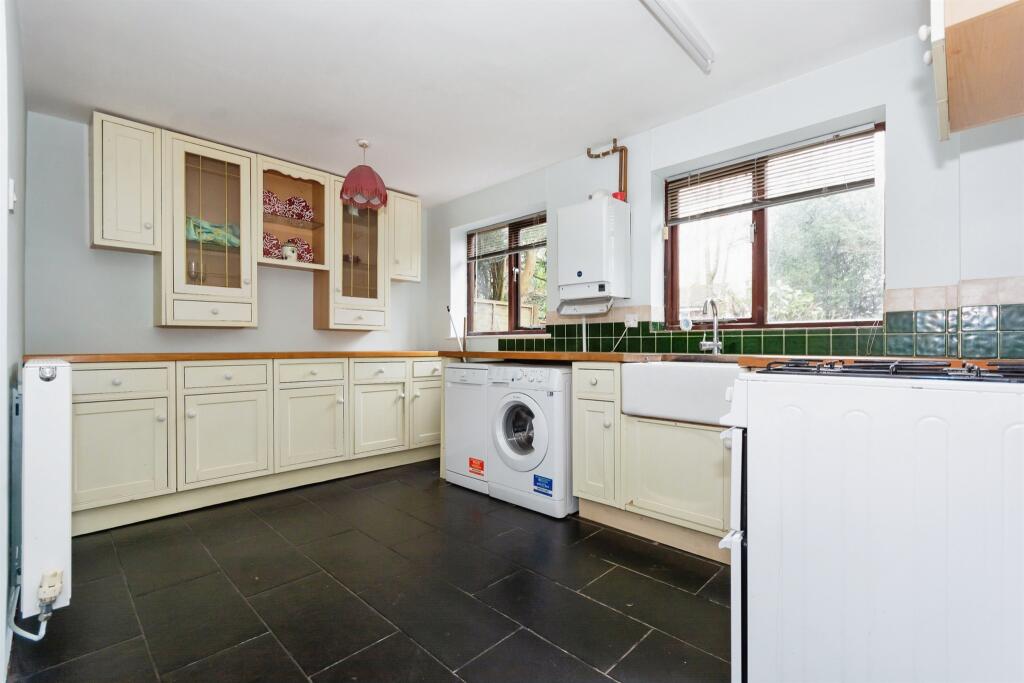 Additional image 18 of Raddlebarn Farm Drive, Birmingham