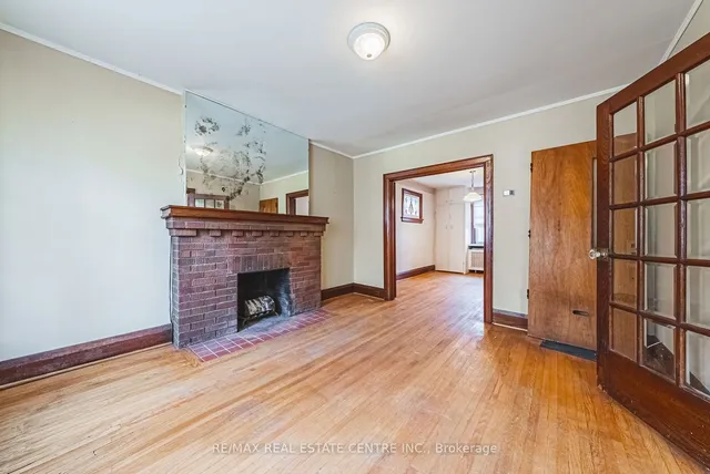 Additional image 9 of 8 MAIN St