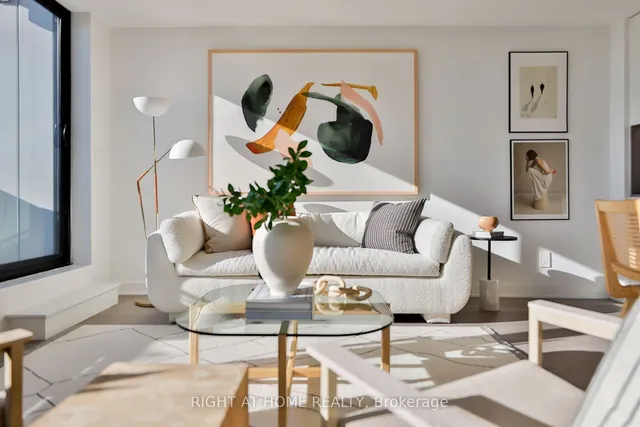 Additional image 2 of 2720 Dundas St Unit 604