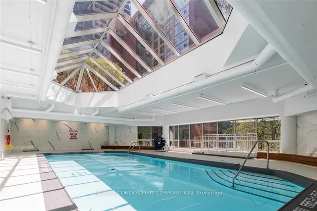 Additional image 15 of 1001 Bay St Unit 1801