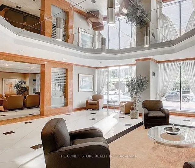 Additional image 4 of 633 Bay St Unit 708