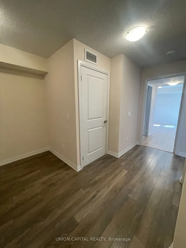 Additional image 5 of 30 Meadowglen Pl Unit 701