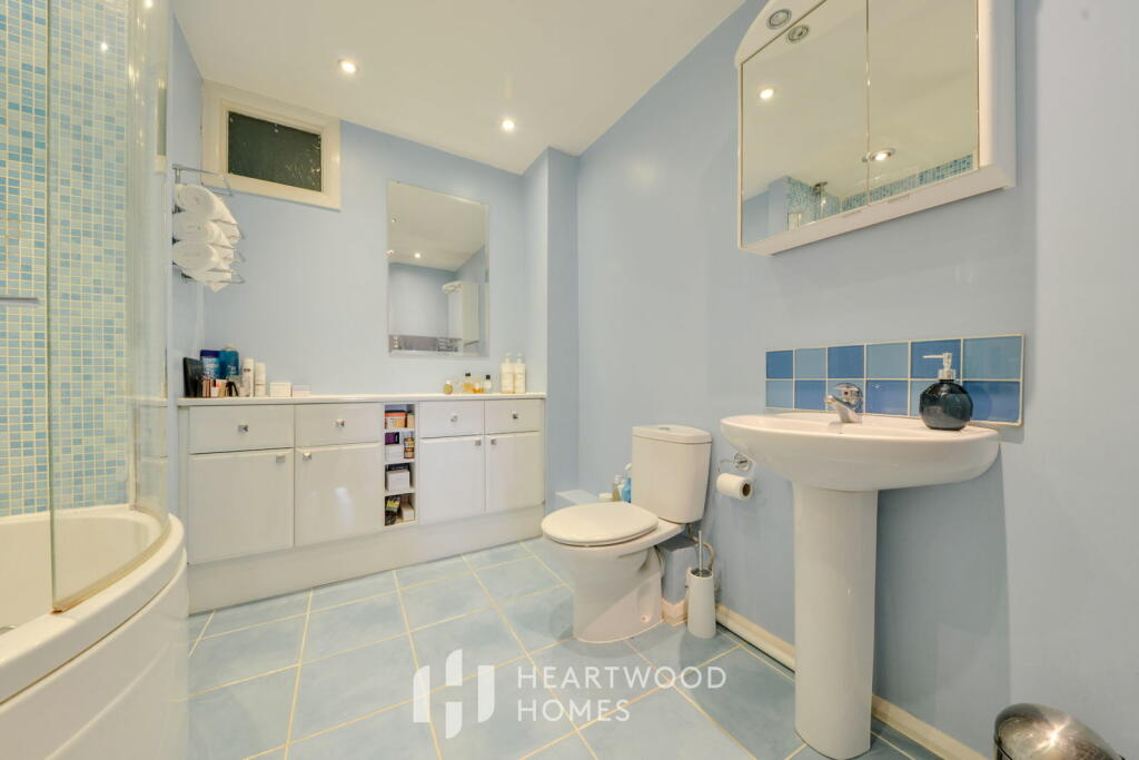 Additional image 22 of Old Orchard, Park Street, St. Albans, AL2 2QB