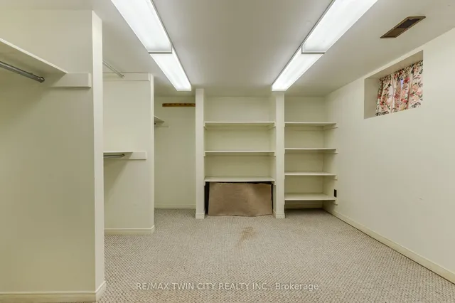 Additional image 19 of 547 Roxborough Ave