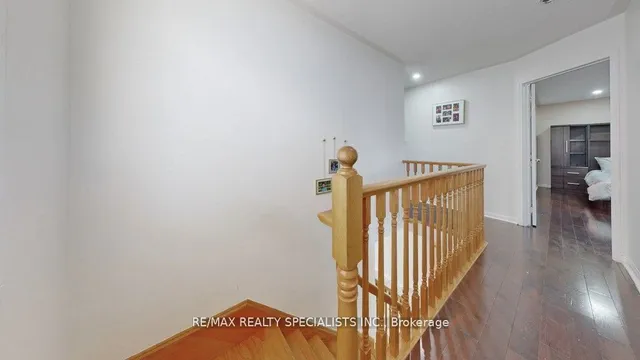 Additional image 15 of 13 Degrassi Cove Circ