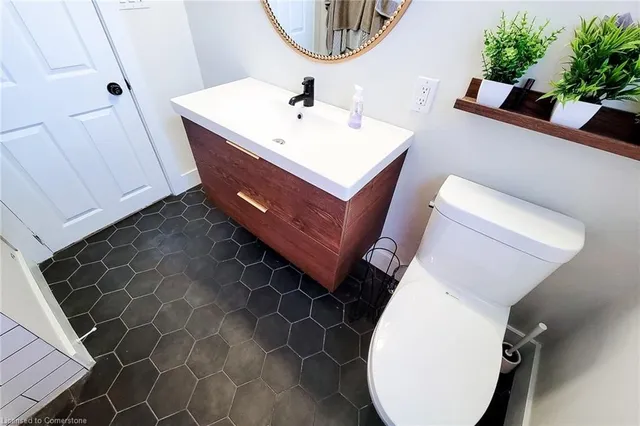 Additional image 49 of 49 East 31st St