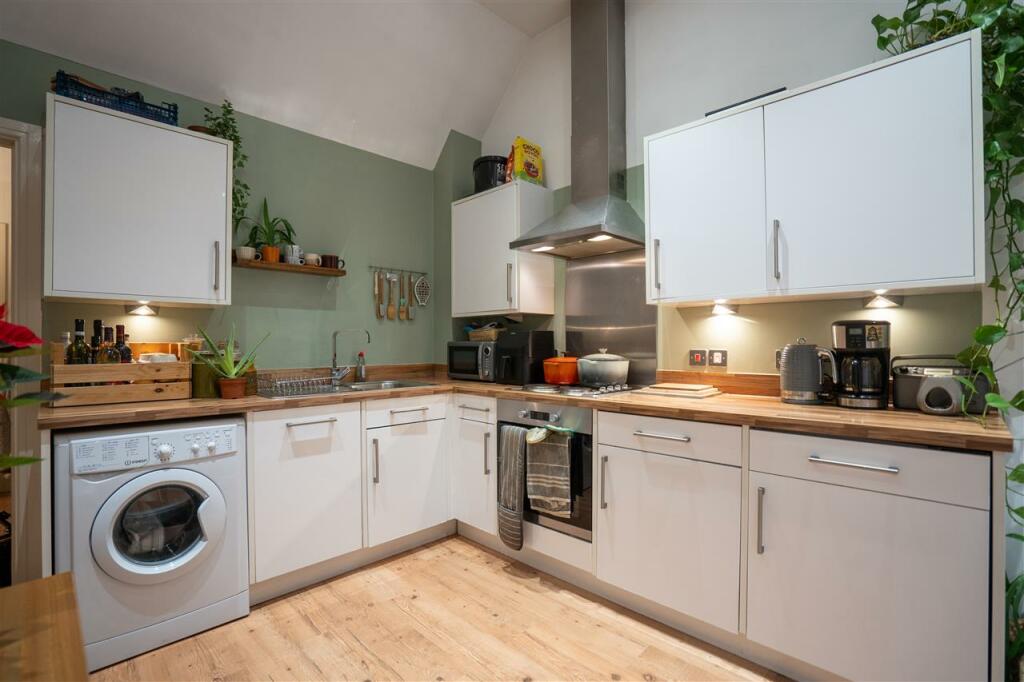 Additional image 4 of Cornwood House, 16 Hutchings, Solihull