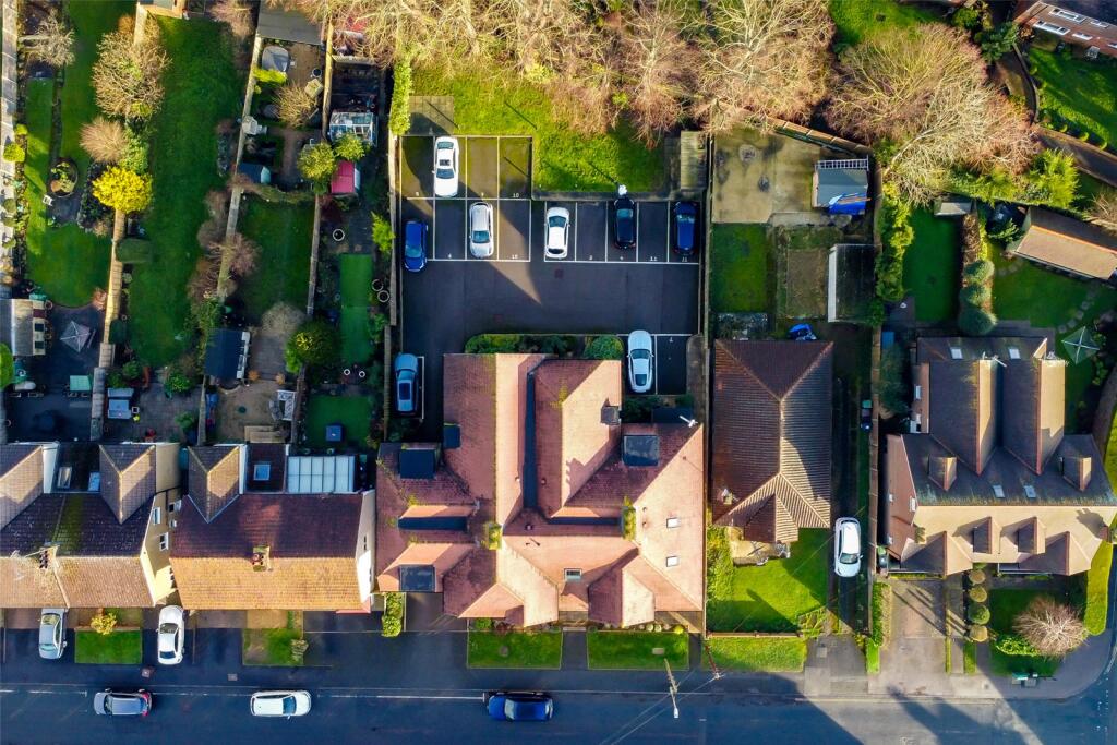 Additional image 11 of St Margarets Court, Cross Way, Harpenden, Hertfordshire, AL5