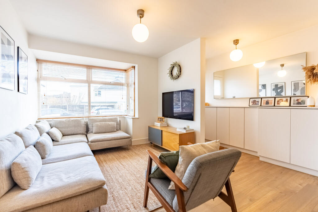 Additional image 2 of Leyland Avenue, St. Albans, Hertfordshire, AL1