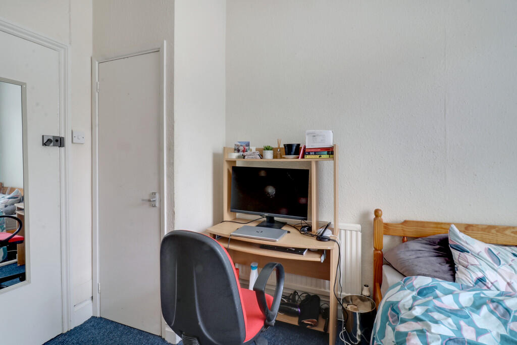 Additional image 11 of Livingstone Road, Oldfield Park