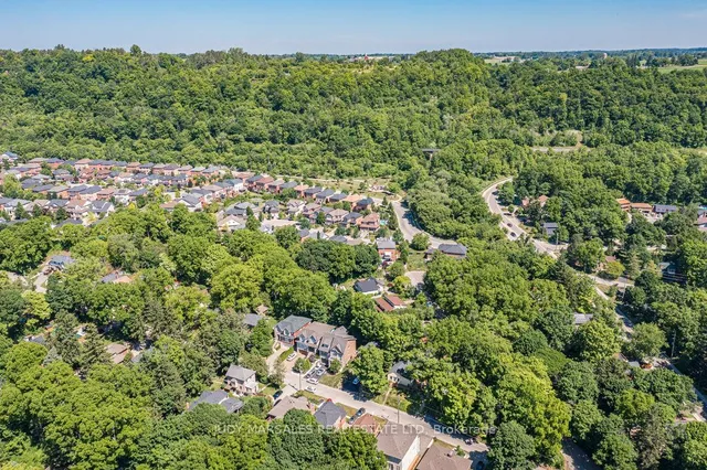 Additional image 35 of 62 Alma St