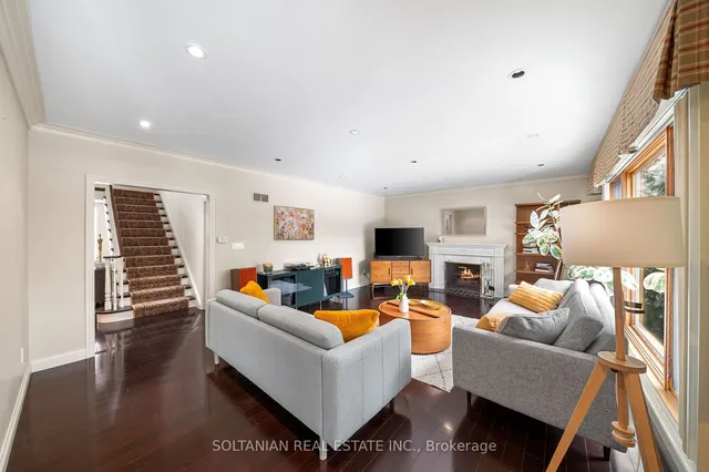 Additional image 7 of 11 Tudor Gate