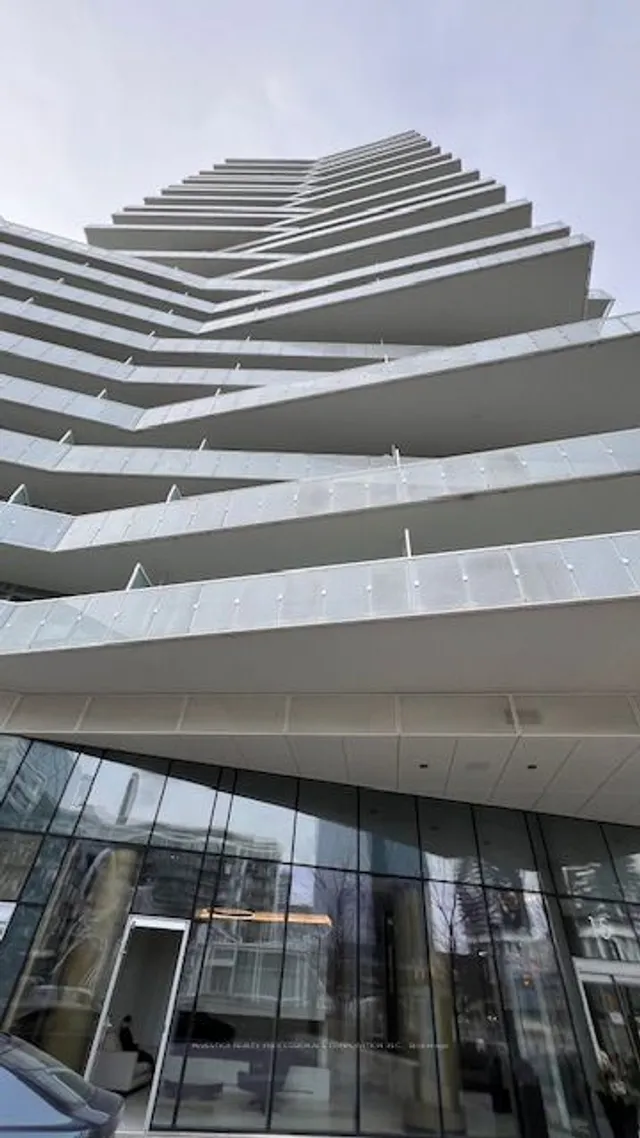 Additional image 3 of 15 Queens Quay Unit 2009