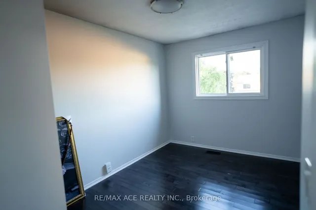 Additional image 22 of 47 John Stoner Dr