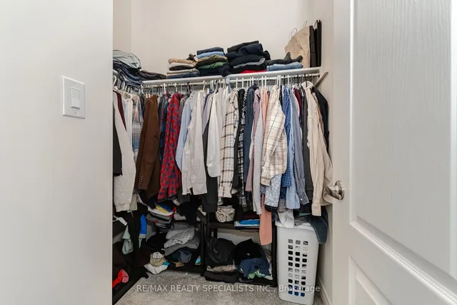 Additional image 22 of 38 Holcomb Terr