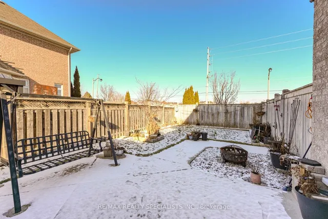 Additional image 37 of 37 Bluffwood Cres