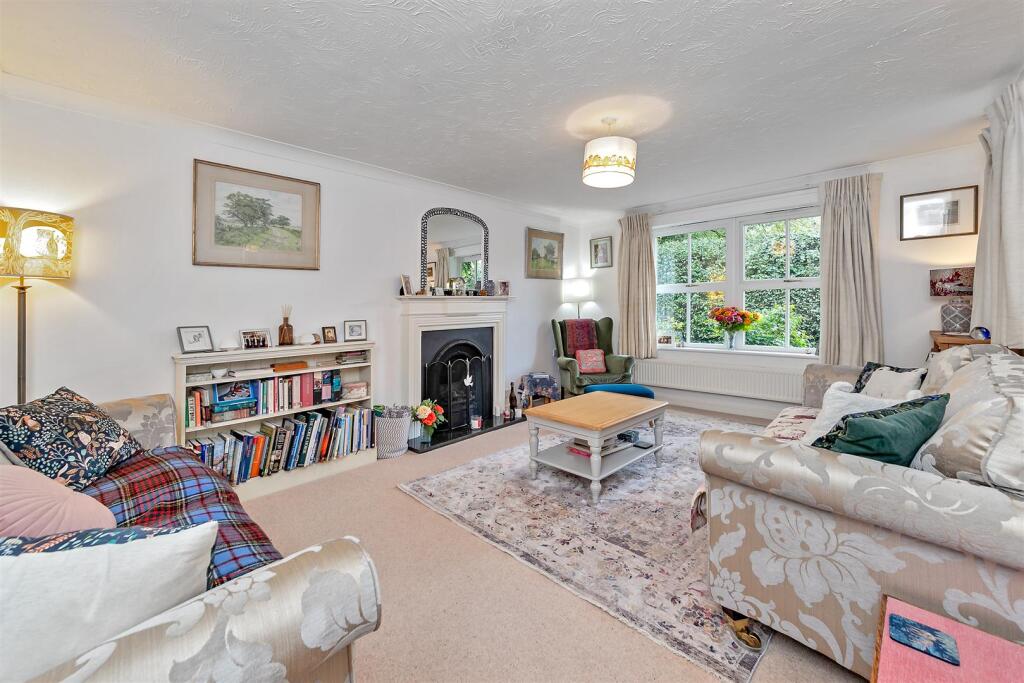 Additional image 23 of Longacres, St Albans, Hers