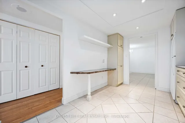 Additional image 19 of 2350 Bridletowne Circ Unit 1004