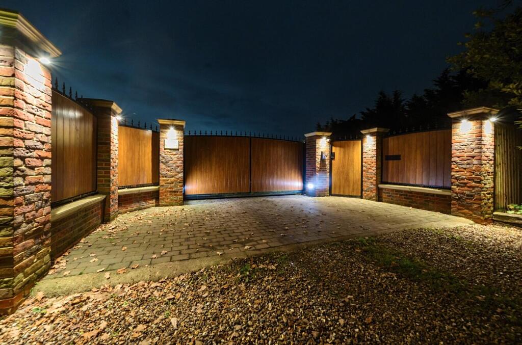 Additional image 18 of Bulls Lane, Brookmans Park