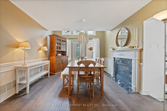 Additional image 10 of 45 STRATHROY Cres