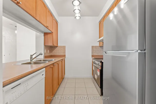 Additional image 8 of 18 Mondeo Dr Unit PH42