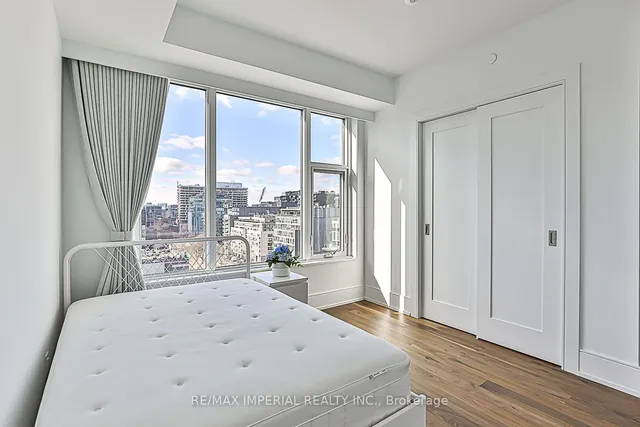 Additional image 36 of 455 Wellington St Unit 910