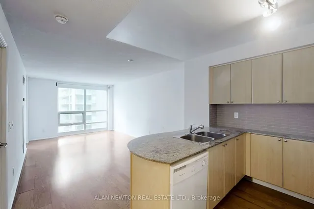 Additional image 16 of 763 Bay St Unit 1910