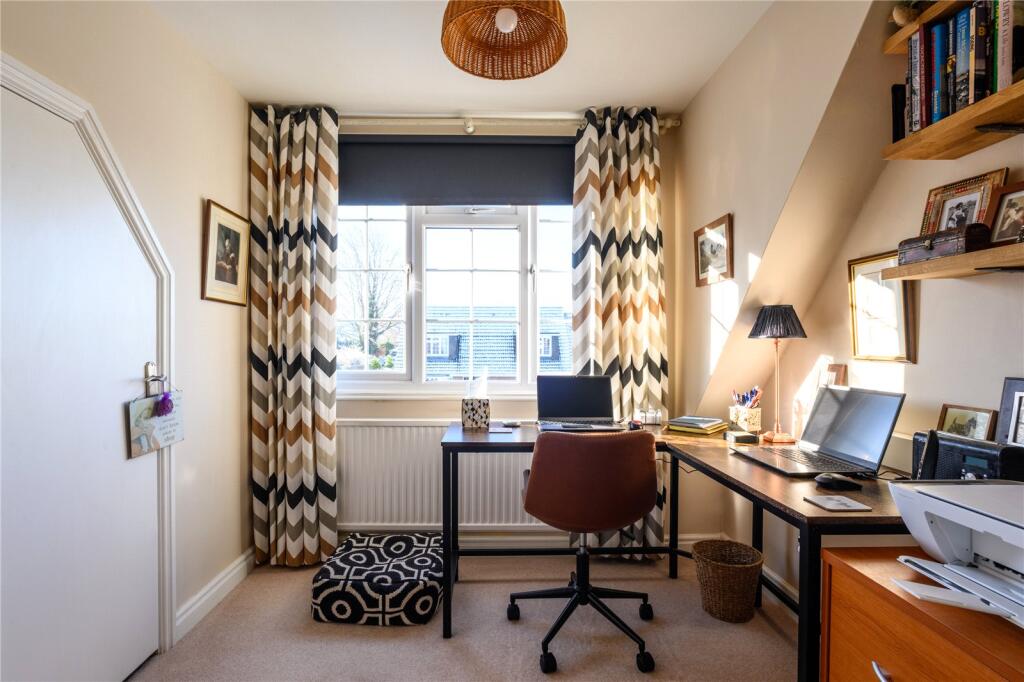 Additional image 22 of Lanhams Close