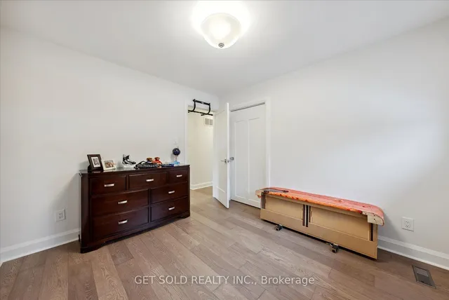 Additional image 30 of 18 Mill St