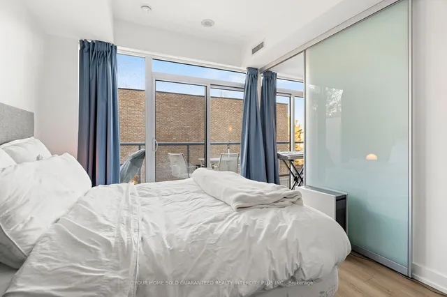 Additional image 31 of 6 Parkwood Ave Unit 303