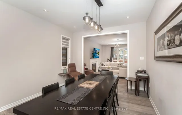 Additional image 5 of 949 logan Dr