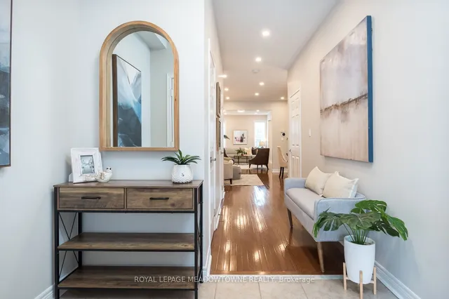 Additional image 3 of 394 Bessborough Dr