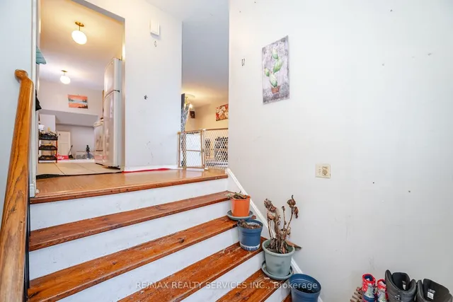 Additional image 5 of 12 Courtleigh Sq