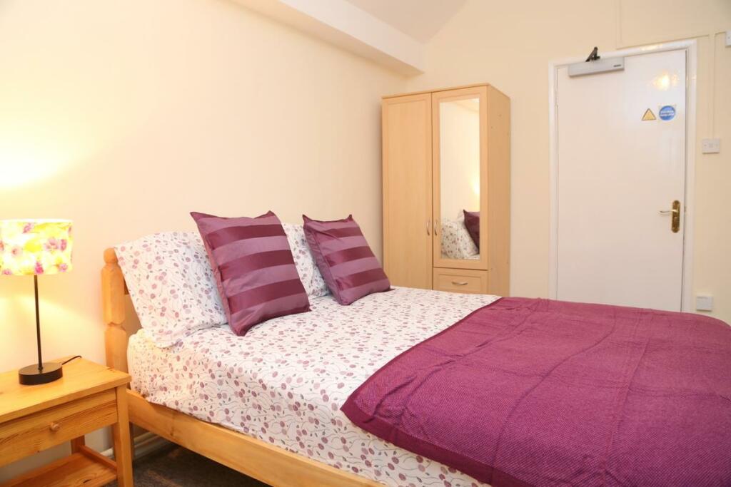 Additional image 9 of Trim Street