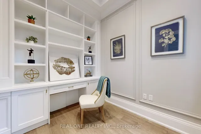 Additional image 21 of 12 Resolution Cres