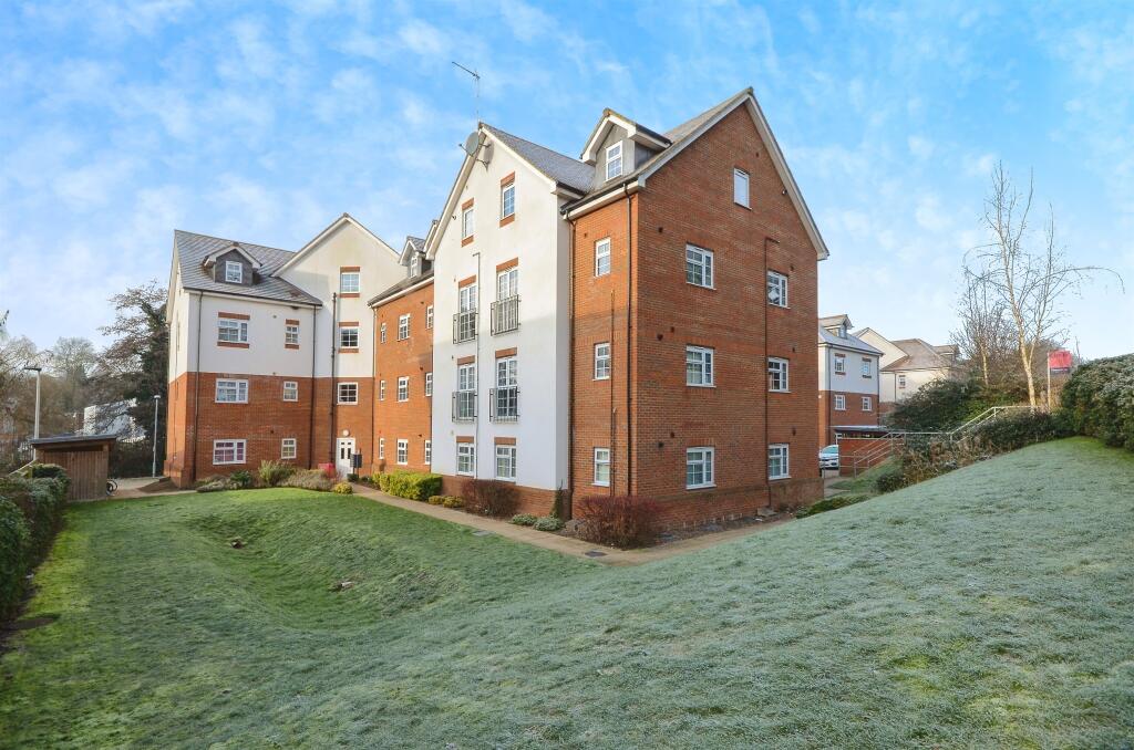 Additional image 7 of Millstone Way, Harpenden