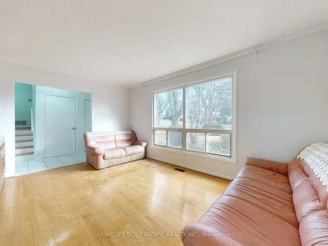 Additional image 5 of 38 Resolution Cres