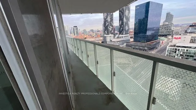 Additional image 18 of 15 Queens Quay Unit 2009