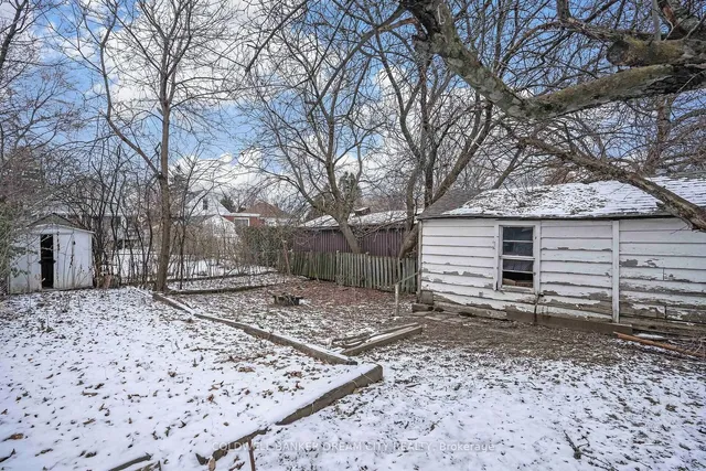 Additional image 38 of 528 UPPER WENTWORTH St