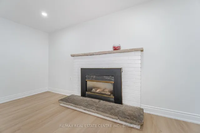 Additional image 33 of 35 Edgemont Dr