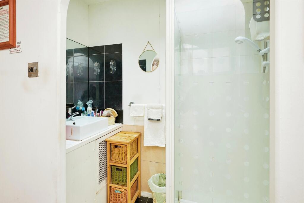 Additional image 10 of Greenlands Road, Birmingham