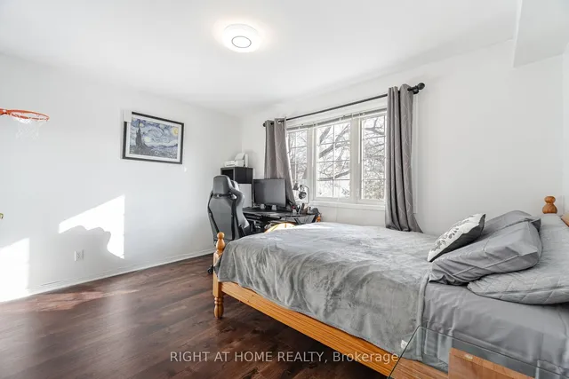 Additional image 23 of 2525 Gerrard St