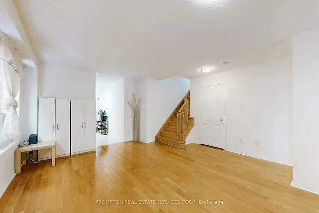 Additional image 4 of 118 Sand Cherry Cres