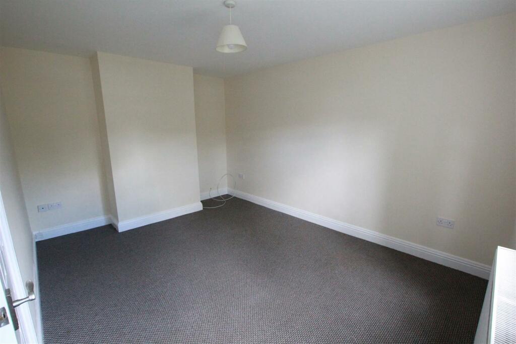 Additional image 4 of Raymonds Close, Welwyn Garden City, AL7 4TH