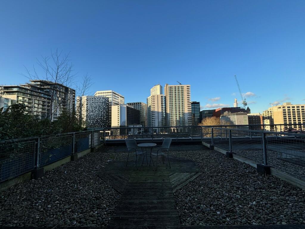 Additional image 5 of Mailbox