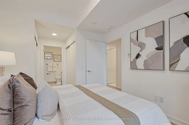 Additional image 24 of 164 Logan Ave Unit TH127