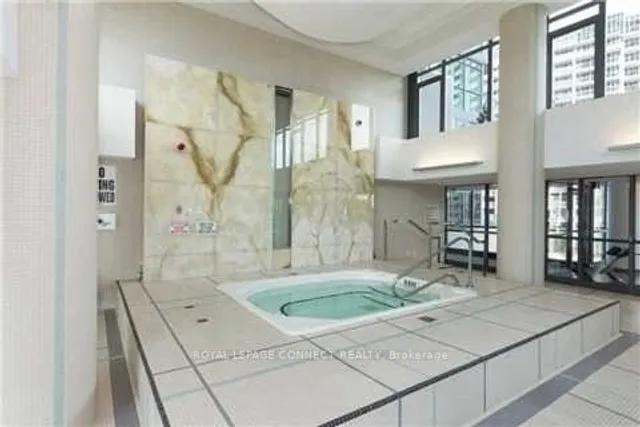 Additional image 22 of 215 Fort York Blvd Unit 703