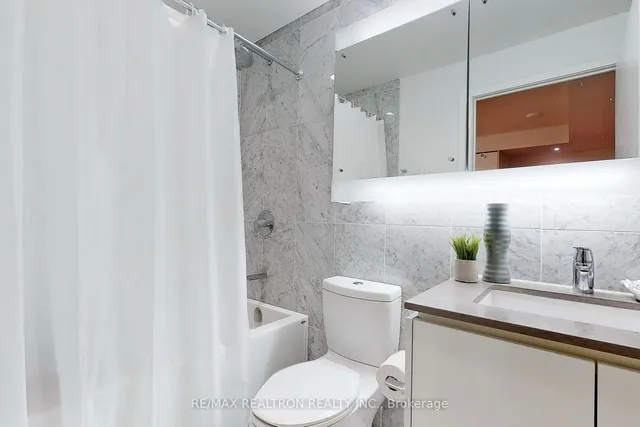 Additional image 21 of 115 Mcmahon Dr Unit 2711